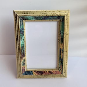 Shappy Green velvet photo frame.
