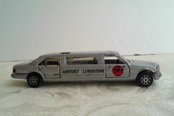 VINTAGE Road Champs 1990 Airport Stretch Limousine Mercedes Die