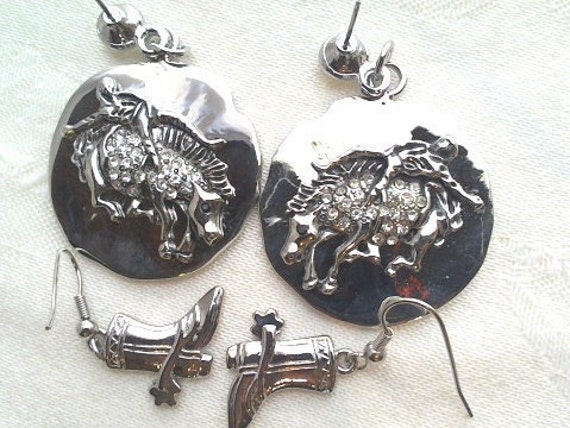 Vintage (Lot of 2) Western/Cowgirl themed Earring… - image 7