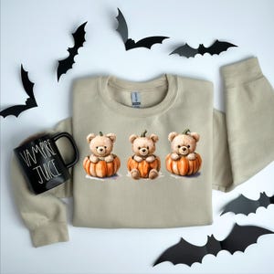 Bear halloween, Bear halloween shirt, Pumpkin bear shirt, Cozy fall sweatshirt, Cute halloween shirt, Vintage halloween shirt, Autumn shirt