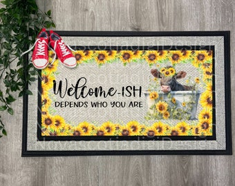 Welcome-ISH, Highland Cow and Sunflowers, Diseño de felpudo, Diseño de granja, Diseño de felpudo de sublimación, PNG