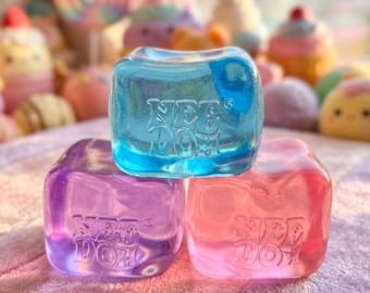 VIRAL NeeDoh Nice Cube Pelota antiestrés blanda Juguete antiestrés Azul Morado Rosa (Sin embalaje)