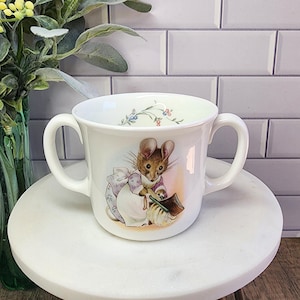 Vintage 1986 Royal Albert Beatrix Potter &quot;Hunca Munca&quot; Double Handled Bone China Child&#39;s Mug Made in England Beatrix Potter Collector Gift