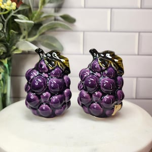 Vintage Holt Howard Purple Grape Ceramic Salt & Pepper Shakers