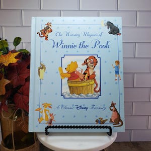 Vintage 1988 "The Nursery Rhymes of Winnie the Pooh" Hardback Book A Classic Disney Collection Christmas Gift for Child Birthday Gift