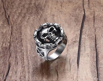 Biker Chain Skull Ring | 925 Sterling Silver Biker Chain Skull Ring | Unique Skull Ring | Gothic biker chain skull Ring Gift For Men