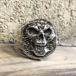 Skull Ring. 925 Sterling Silver Skull Ring. Skull Silver Ring, Mens Skull Ring, Gothic Jewelry, Unique Skull Ring, Gift for him, Skull Rings