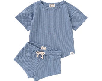 Ensemble short gaufré ROMP - Ardoise | Bébé enfant en bas âge été t-shirt short ensemble gaufre coton bio mignon sexe neutre bébé vêtements bébé douche