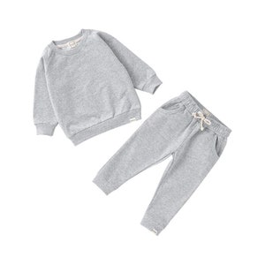 Joggerset ROMP - steengrijs | Biologisch katoen genderneutraal unisex baby meisje jongen peuter kinderkleding lange mouw joggingbroek outfitset