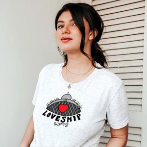 Loveship Gifts logo Men&#39;s classic tee- white