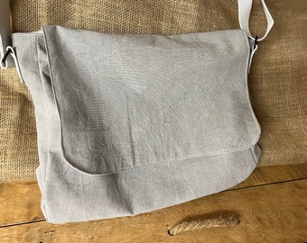 Medium gray messenger bag