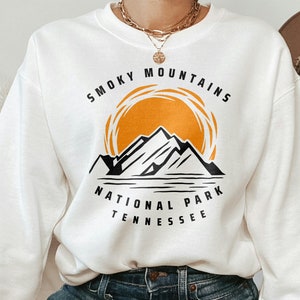 Smoky Mountains National Park Sweatshirt, Tennessee Sweatshirt, Adventure Sweater, National Park Sweatshirt, Tennessee Souvenir