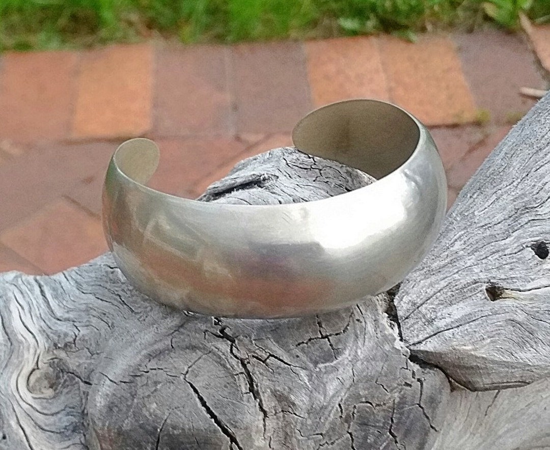 vintage Mexico silver バングル Vintage Mexico Sterling Brushed Silver Hollow Wide Cuff