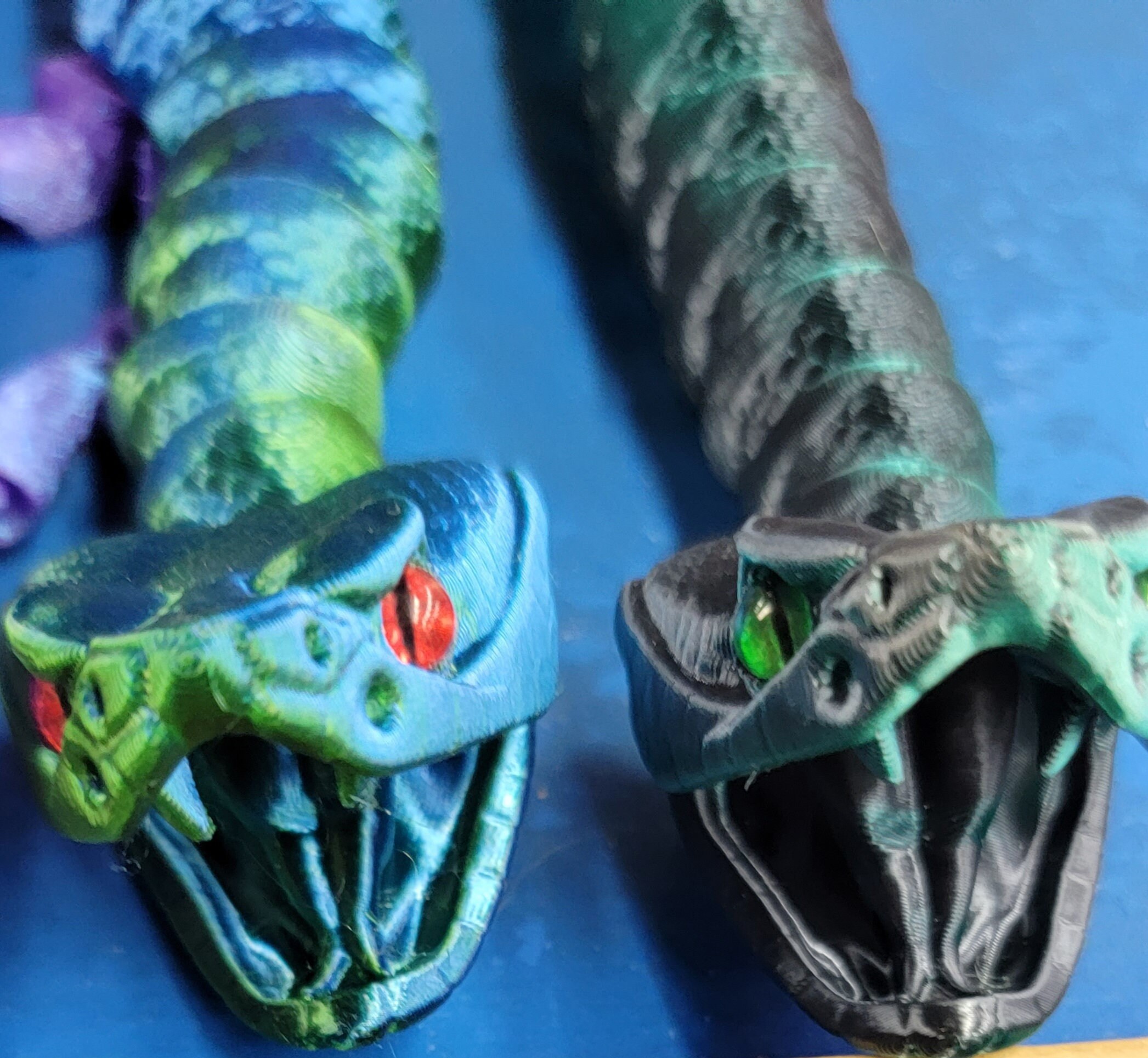 thumbnail interactive-video image 1 of Rattlesnake Articulated Fidget Sensory Desk Art Mouth Opens And Closes... 1 of 14
