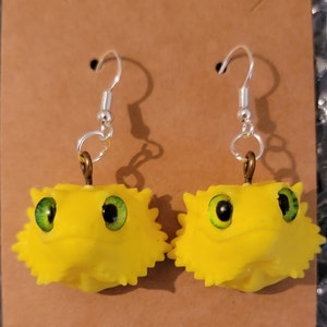 Bearded Dragon Earrings with 3d eyes Also Leopard Gecko Licky Leopard Gecko Available (Small Sharp parts not for preteens)