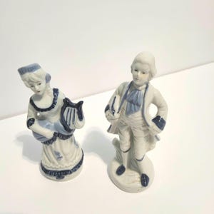 Vintage Porcelain Colonial Couple Figurine