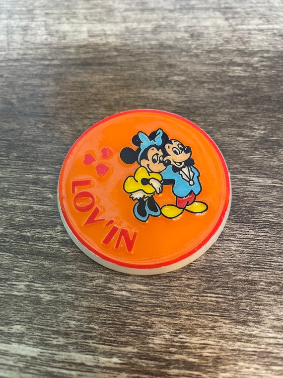 80s Mickey and Minnie “lovin” pin