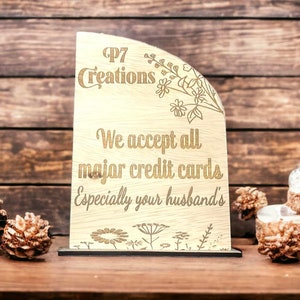 Aceptamos tarjetas de crédito, especialmente el letrero de su marido. Descarga digital, svg, grabado láser, listo para brillar.