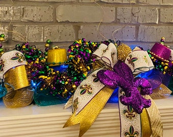 mardi gras garland for mantle