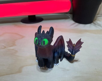 Adorno de escritorio de Toothless (opciones de 3, 6 y 9 pulgadas)