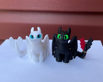 Toothless & Light Fury Bureauspeelgoed/ornamenten! (Versterkte staarten)