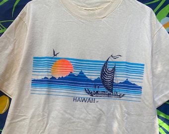 vintage 70s shirt. single stitch T-shirt.  Vintage Hawaii shirt