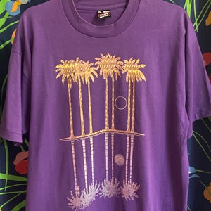 Vintage 80s or 90s single-stitch t-shirt w/ palm tree lake graphic t shirt