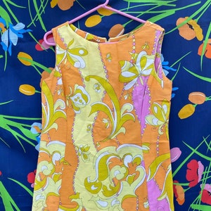 Vintage 60s Psychedelic hippie house wife mid century modern A dress tapered dress from 1960s