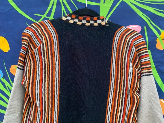 Vintage 80s or 70s cardigan sweater w/ striped pa… - image 5