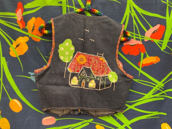 Vintage vest w/ super cute embroidery of house an… - image 3