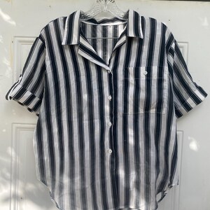 Vintage button up shirt blouse. striped collared shirt. camp collar