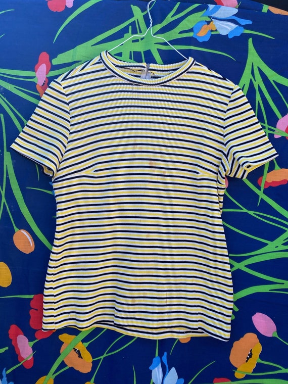vintage 50s or 60s top T-shirt for under a dress o