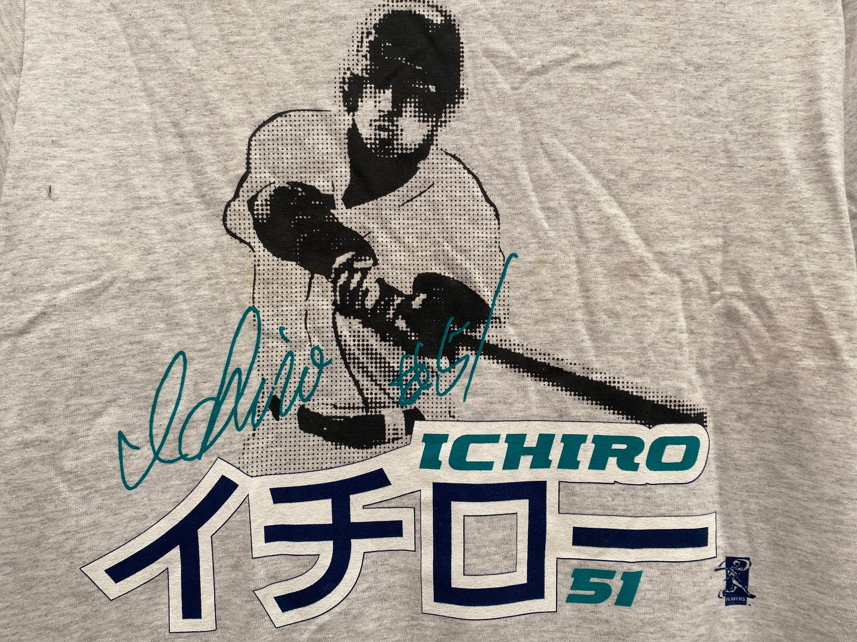 Vintage Y2K Seattle Mariners 'Ichiro Suzuki' T-Shirt Sz. L