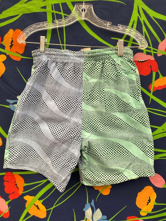 vintage shorts w cool pattern fabric