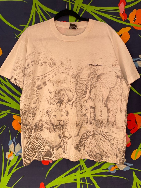 Vintage single stitch t-shirt from Bahamas w/ saf… - image 1