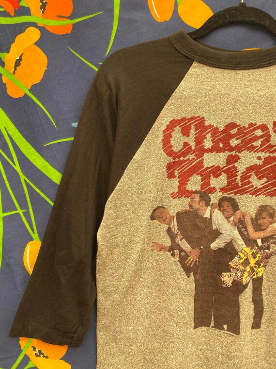 Vintage 80s Cheap Trick band T-shirt w/ retro rin… - image 4