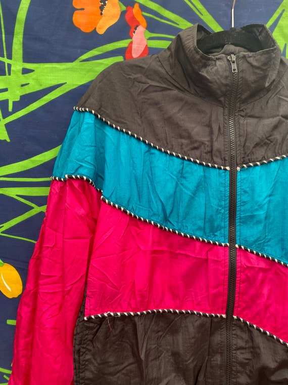 Vintage 80s or 90s windbreaker w/ colorful geomet… - image 2