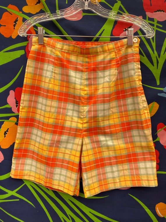 vintage 60s 70s plaid shorts