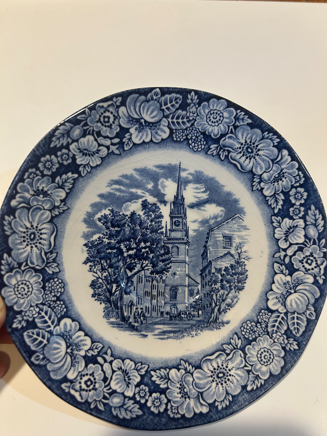 LIBERTY BLUE Historic Colonial Scenes Old North Church 6 Plate, Made in