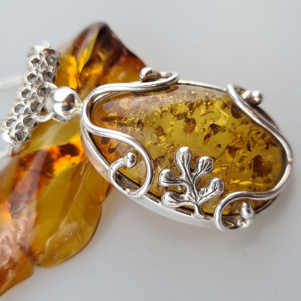 Brown amber cabochon, Silver pendant, Teardrop pendant, Amber pendant, green amber gift for mother,grandmother, green amber jewelery