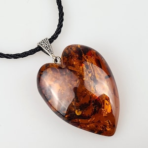 Bernstein Herz Anhänger, Handgefertigter seltener Schmuck, Baltischer Bernstein Anhänger Cognac, Herz Bernstein Anhänger, Anhänger aus Edelstein, Litauisches Geschenk für Frauen