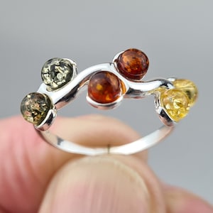 Multicolor Amber Ring, Flower Shape Ring, Sterling Silver 925, Three Color Amber Ring, Amber Handcrafted Ring, Lithuanian Amber Jewelry Gift