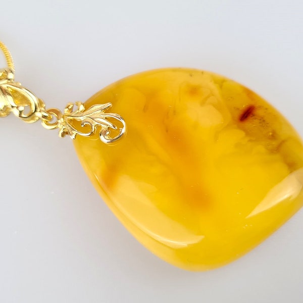 White Amber Pendant, handmade of natural royal Balti Amber, milky white amber,  amber jewelery, gift for her, Raw pendant