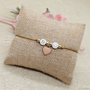 Gepersonaliseerde macramé armband met harthanger - letter vriendschapsarmband
