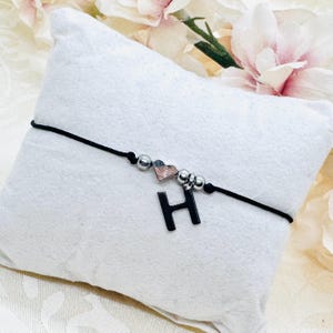 Pulsera macramé ajustable personalizada con colgante inicial plata y corazón - pulsera amistad carta - regalo para ella