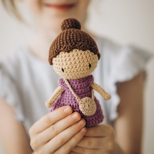 Muñeca de bolsillo pequeña hecha a mano