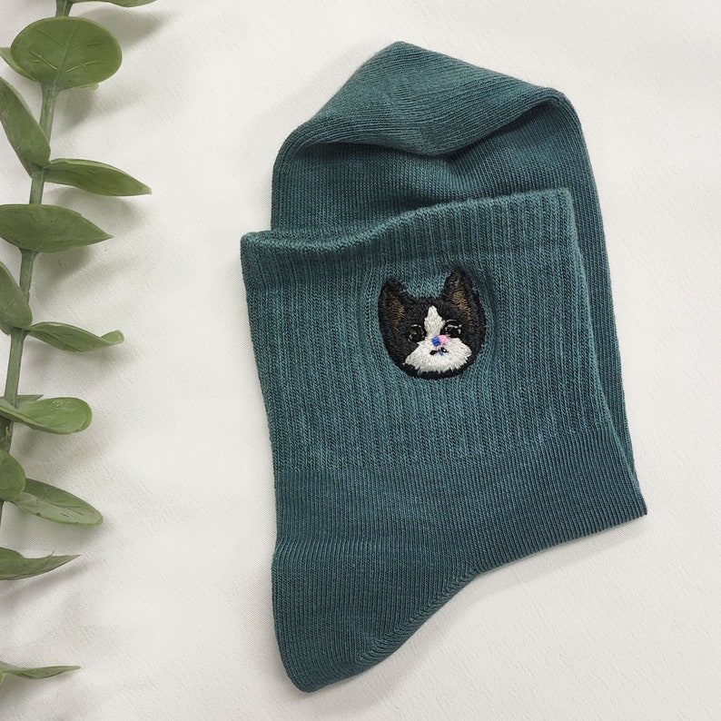 Custom Embroidered Socks, Embroidered Cute Cat Socks, Embroidered Dog