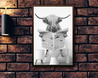 Funny Highland Cow Bathroom Wall Art – Black & White Farm Animal Toilet Humor Poster