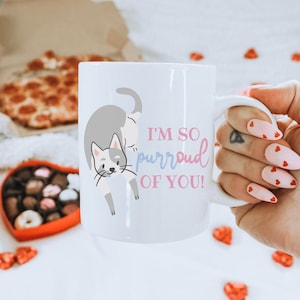 Tazza a forma di gatto "Sono orgoglioso di te" - Regalo motivazionale a forma di gatto - Tazza di laurea carina per la fidanzata - Regalo a forma di gatto con motivo a forma di gatto - Tazza carina e divertente