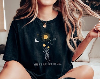 Inspiring Tshirt Moon / Space Tshirt - Chemise Motivations - Chemise Celestial Stars - Chemise Univers